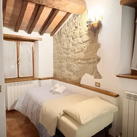 Casa Paradiso * كورتونا